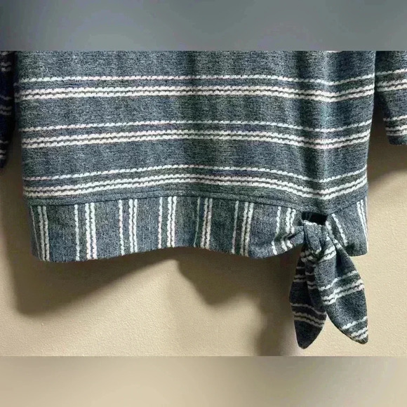 Chico’s 3/4 Sleeve Lightweight Blue Striped Sweater Waist Tie | Women’s 1/M/8 - Picture 6 of 8